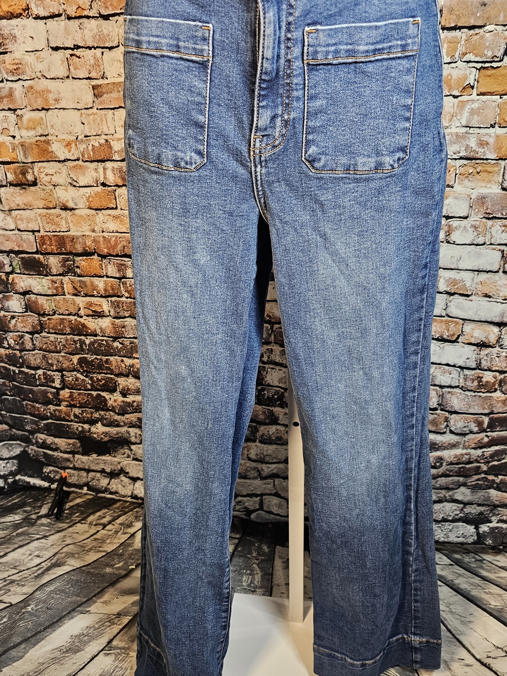 Bagatelle Collection High Rise Wide Leg Jeans Size 28 Patch Pocket Denim